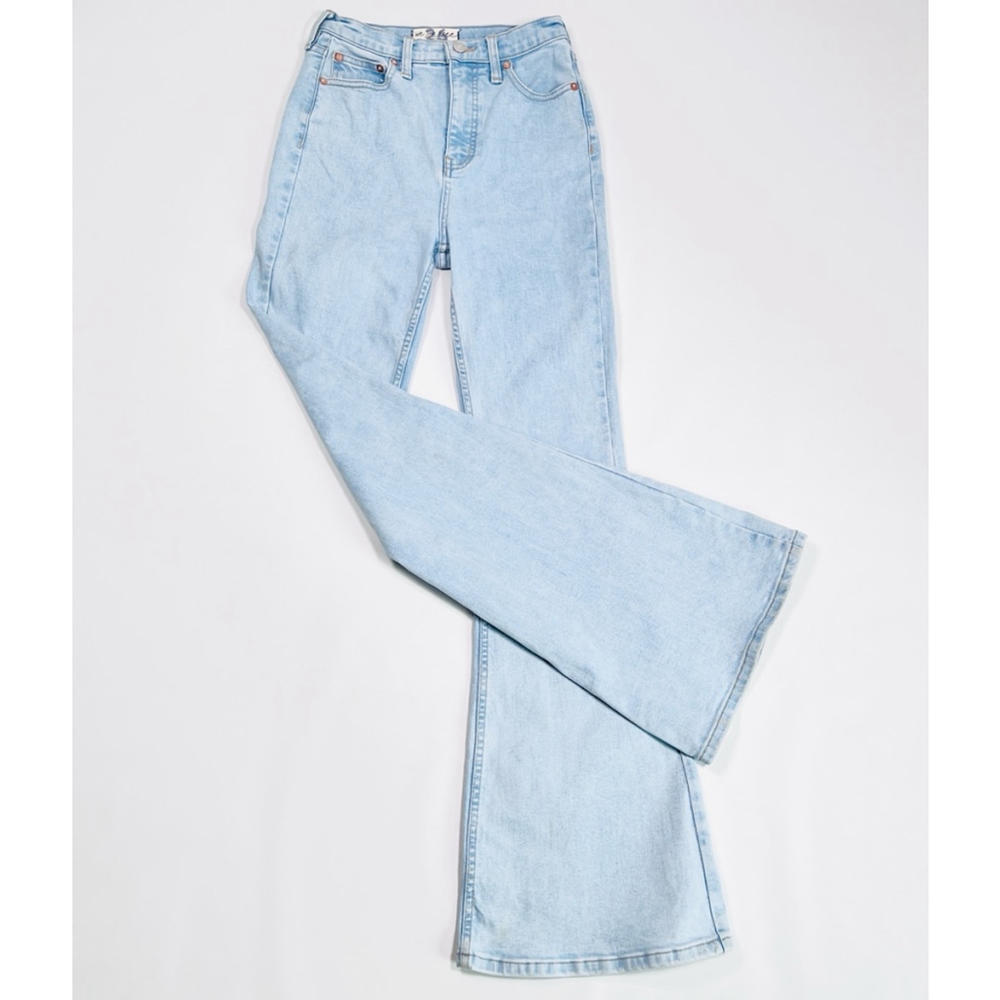 Women's We The Free Bell Bottom Jeans Blue, Size 26 Denim